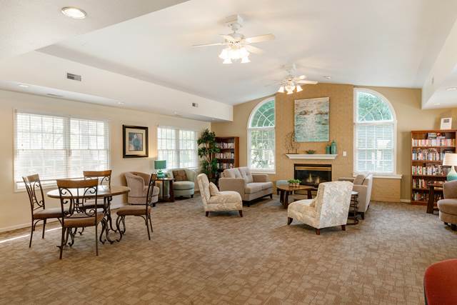 Crescent Chase Apartments